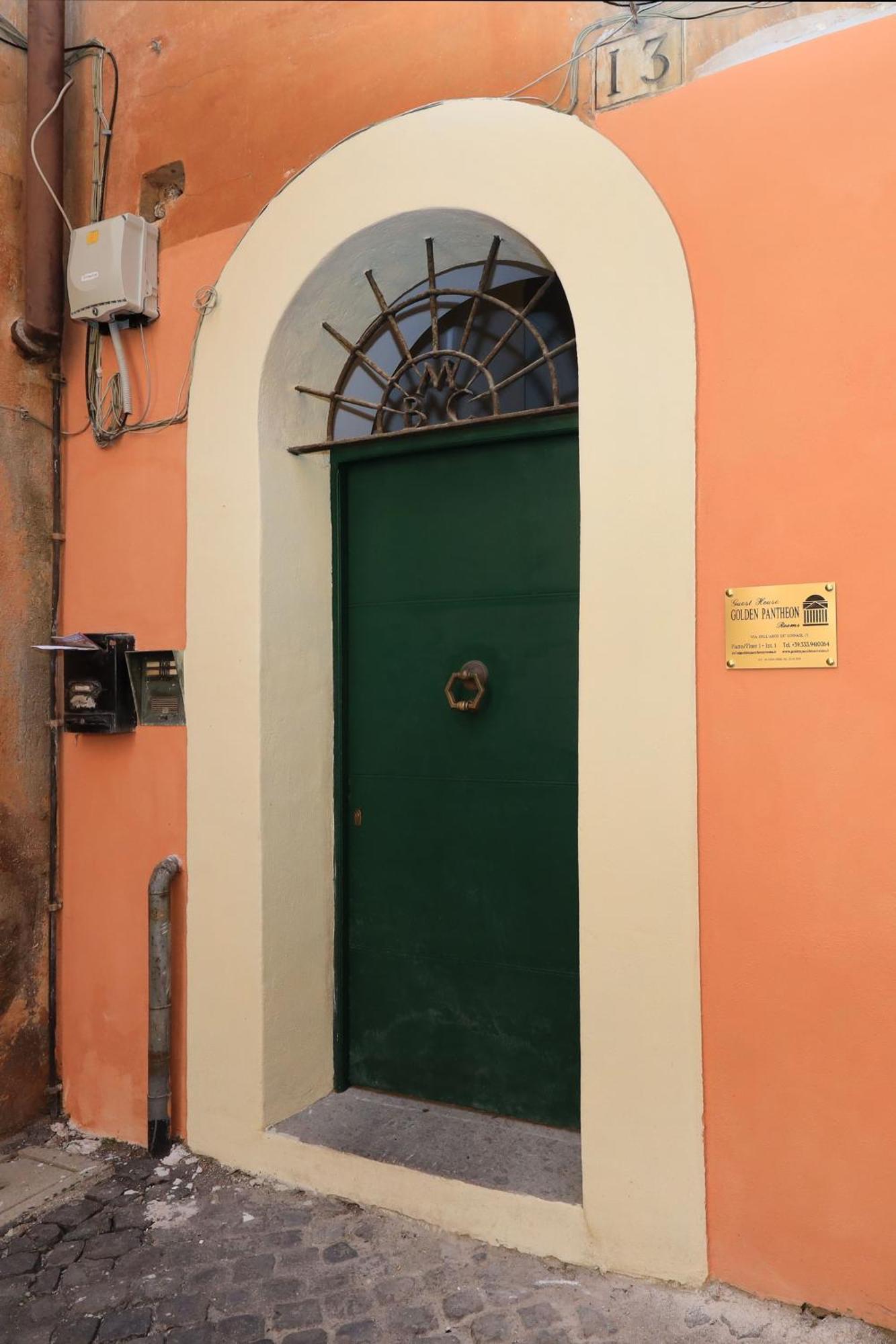 Golden Pantheon Rooms Рим Экстерьер фото