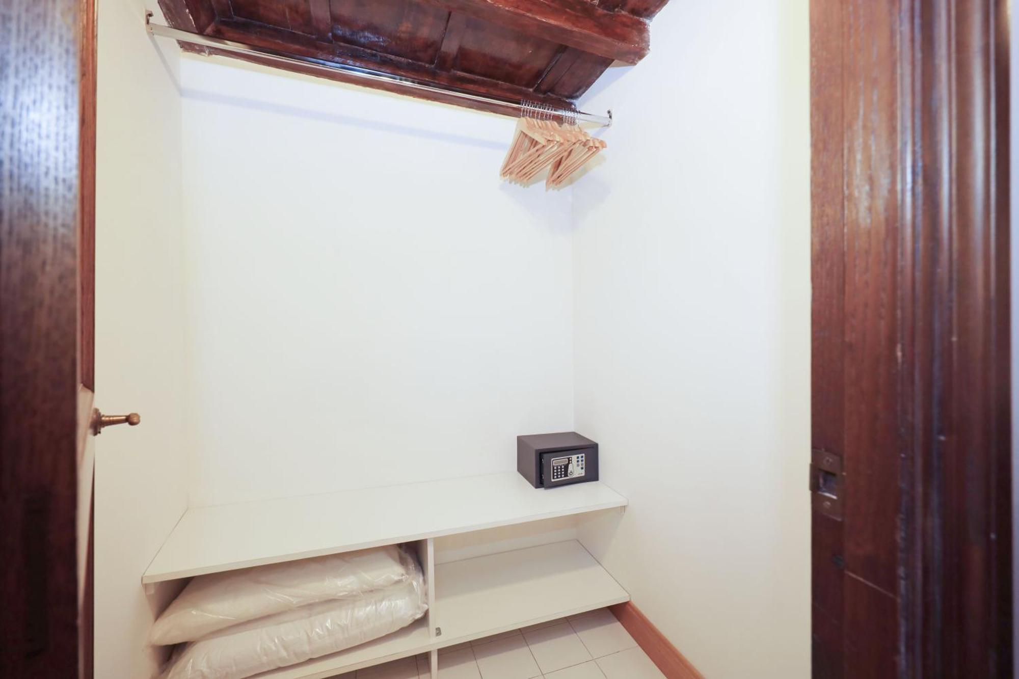 Golden Pantheon Rooms Рим Экстерьер фото
