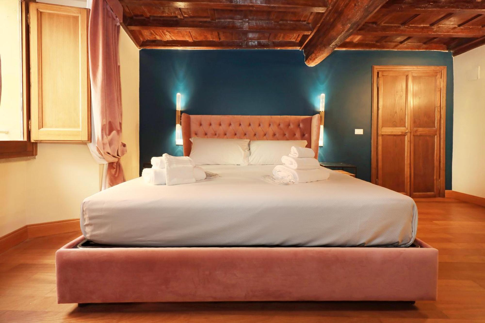 Golden Pantheon Rooms Рим Экстерьер фото