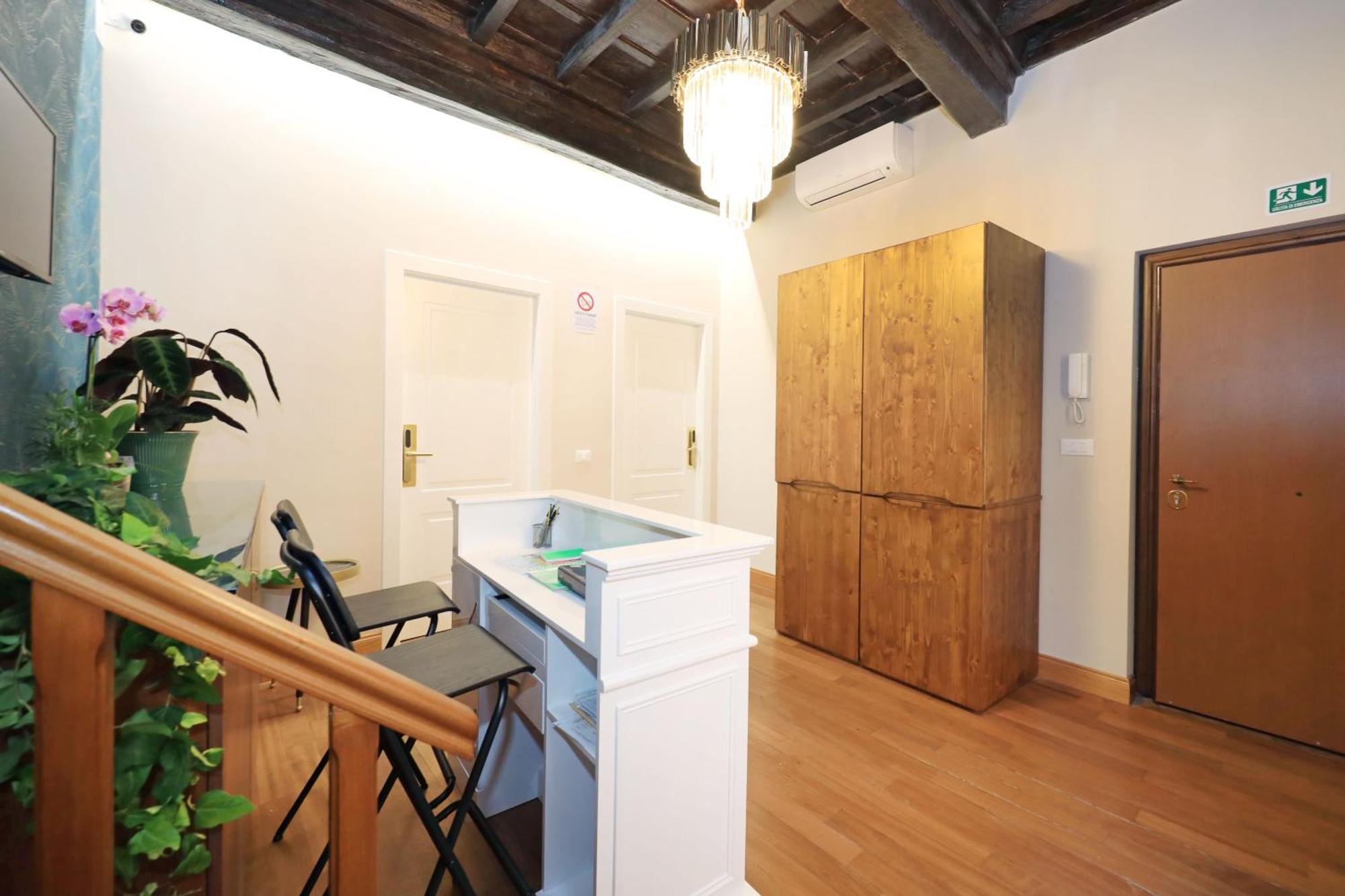 Golden Pantheon Rooms Рим Экстерьер фото