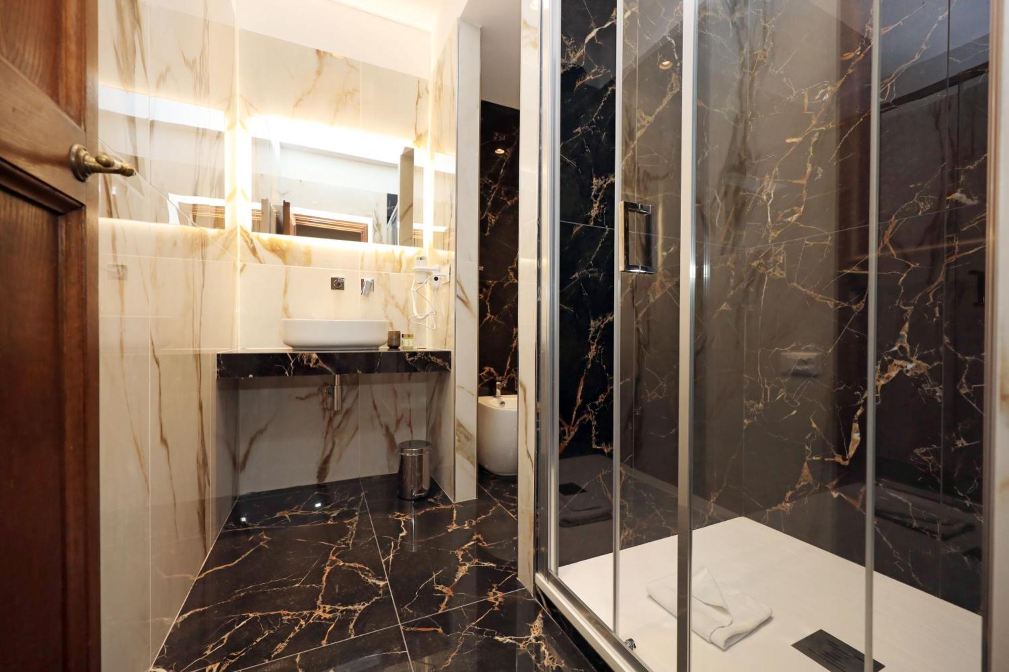 Golden Pantheon Rooms Рим Экстерьер фото